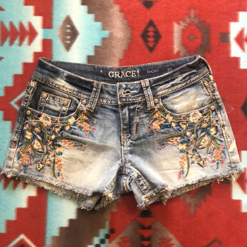 Grace in LA flower short 25